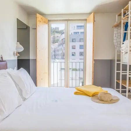Plum Guide - Elephant's Memory Apartment Lissabon